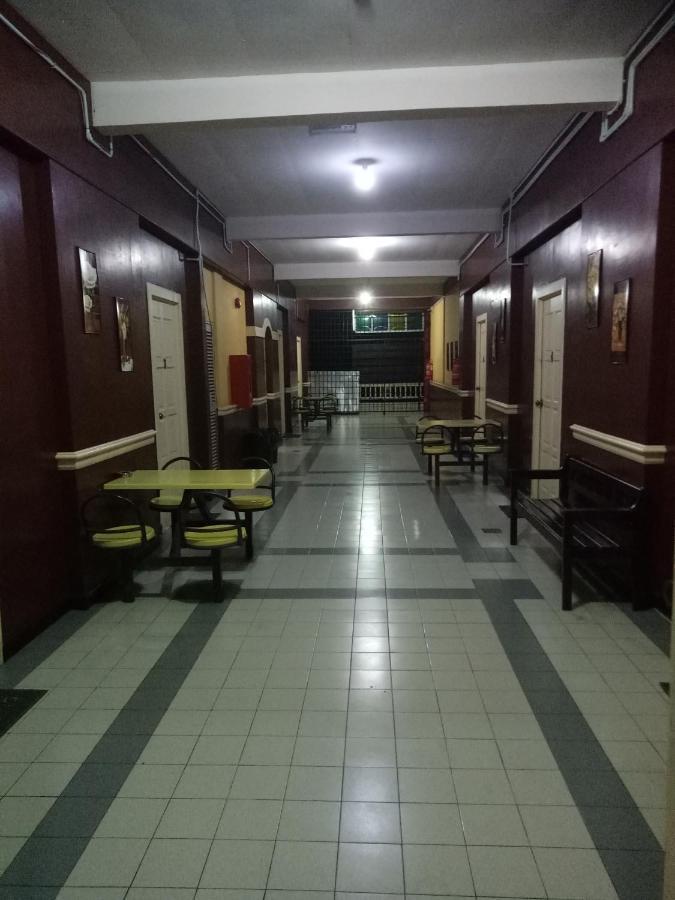 Kuala Besut Budget Hotel Ain Exterior foto
